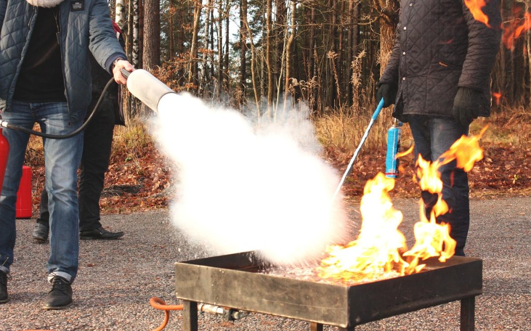 Pemadaman Cepat di Pinggir Sungai